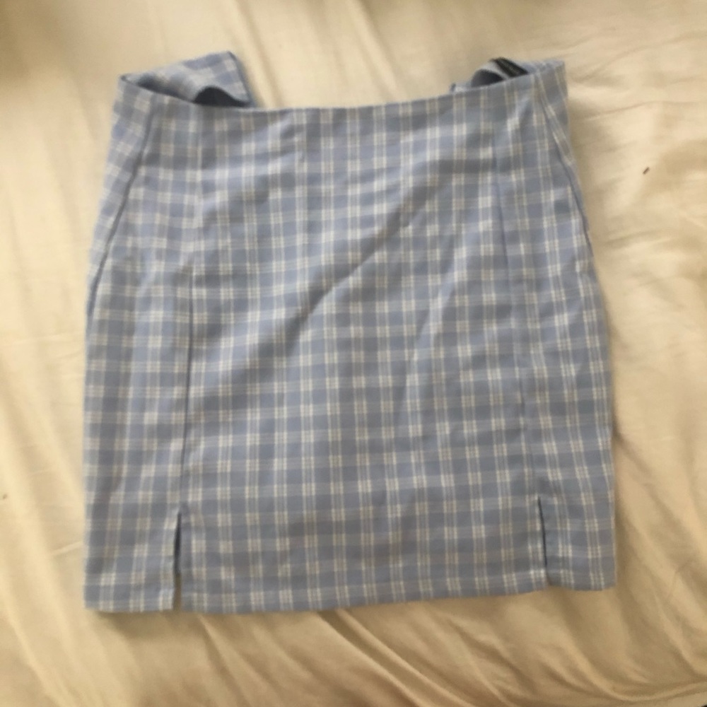 BRANDY MELLVILLE CARA SKIRT NEW